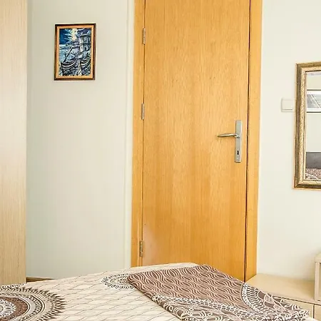 Pacific - 1bd. Apt W/ Terrace, 5mins To Beach Apartamento Sunny Beach