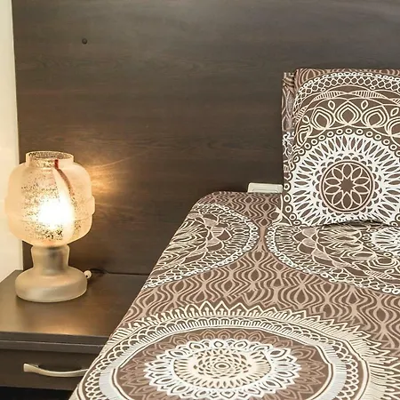 Pacific - 1bd. Apt W/ Terrace, 5mins To Beach *